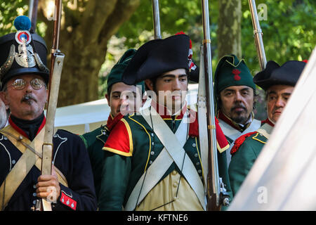 Villa Sorra, ITALIE - 17 juillet 2016 : les gens sur napoleonica. événement la reconstruction en costume d'événements historiques. Castelfranco Emilia, Modena Banque D'Images