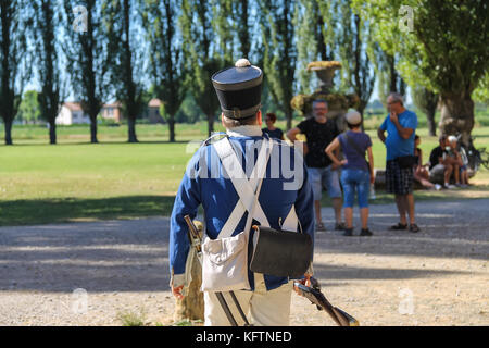 Villa Sorra, ITALIE - 17 juillet 2016 : les gens sur napoleonica. événement la reconstruction en costume d'événements historiques. Castelfranco Emilia, Modena Banque D'Images