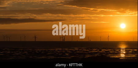 Les éoliennes off shore de formby côte. nord-ouest de l'angleterre Banque D'Images