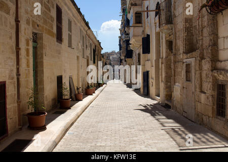 L'une des anciennes rues historiques, de la valette / Malte. image montre le style architectural de la ville et de vie. C'est le capital de la Mediterrane Banque D'Images