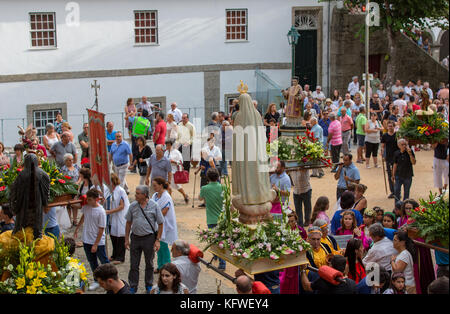 Abadia, amares, Portugal - 15 août 2017 : Procession religieuse traditionnelle de Senhora da abadia à amares, Portugal Banque D'Images