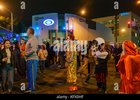 Los Angeles, États-Unis. 31 octobre 2017. Événement spécial - West Hollywood Halloween Carnaval le 31 octobre 2017 à West Hollywood, Los Angeles, Californie, États-Unis crédit : Chon Kit Leong/Alamy Live News Banque D'Images