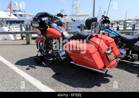 Les yachts et les motos Sag Harbor Long Island New York Banque D'Images