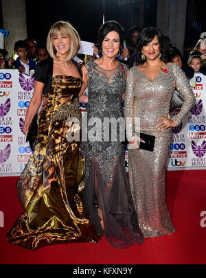 De gauche à droite, Kate Garraway, Susanna Reid et Ranvir Singh assistent aux Pride of Britain Awards 2017, à Grosvenor House, Park Street, Londres. Date de la photo : lundi 30 octobre. Le crédit photo devrait se lire : Ian West/PA Wire Banque D'Images