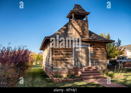 Vieille école et l'église à Torrey Utah-NOUS Banque D'Images