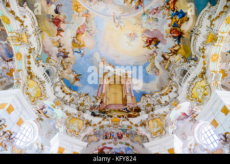 L'église de pèlerinage de Wies (Wieskirche), une église rococo ovale situé dans les contreforts des Alpes, Bavière, Allemagne. Un site du patrimoine mondial depuis Banque D'Images