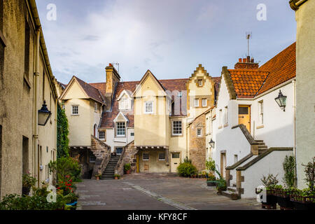 Vue de White Horse Fermer à Édimbourg une vieille cour bordée de maisons, Écosse, Royaume-Uni, Banque D'Images