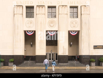 Le Theodore Levin us courthouse à Detroit, États-Unis dispose de 24 salles d'audience en plus d'un centre d'affaires avec des installations postales. Banque D'Images