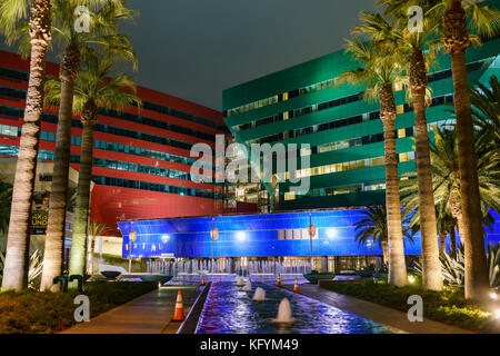 Los Angeles, 31 oct : Vue de nuit sur le centre de design du pacifique le Oct 31, 2017 à West Hollywood, Los Angeles, California, UNITED STATES Banque D'Images