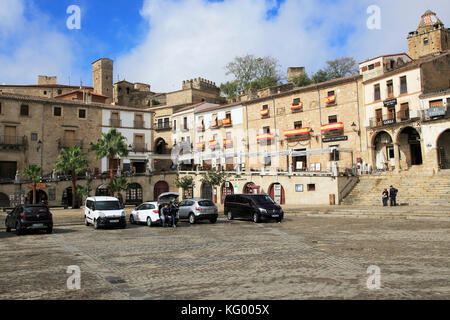 La Plaza Mayor, la place principale de la ville médiévale historique de Trujillo, Caceres province, Estrémadure, Espagne Banque D'Images