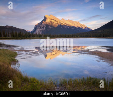 Lacs Vermillion coucher du soleil à Banff canada Banque D'Images