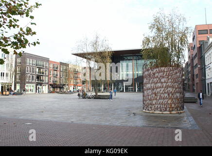 Nouveau Musée Musée Frison (Frysk) Bâtiment à Wilhelminaplein (aussi Zaailand) square à Leeuwarden, aux Pays-Bas, a ouvert ses portes en 2013. Banque D'Images