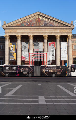 L'Hôtel de Budapest de l'art ou du Palais des Arts (Műcsarnok Kunsthalle) sur la Place des Héros, musée d'art contemporain, l'architecture néoclassique avec Renaissance grecque Banque D'Images