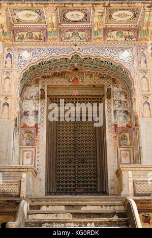 Exemple typique de l'architecture indienne dans l'état du Rajasthan Banque D'Images