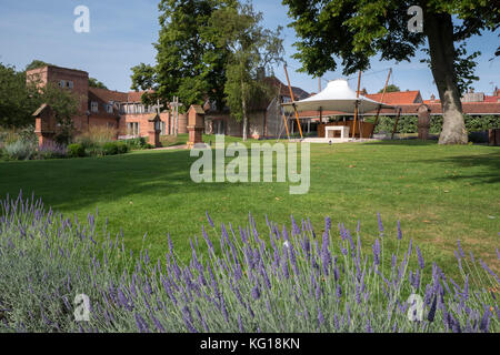 Les jardins du sanctuaire de notre-Dame Little Walsingham Norfolk, Angleterre Banque D'Images