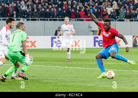 3 novembre 2017 : Harlem gnohere # 9 (FCSB) Bucarest lors de l'UEFA Europa League 2017-2018, phase de groupe, groupe g match entre fcsb Bucarest (ROU) et l'Hapoel beer-sheva fc (ISR) de l'arène national stadium, Bucarest, Roumanie rou. foto : Cronos/catalin soare Banque D'Images