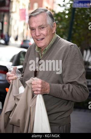 New York, NY, USA. 2Nd nov 2017. Peter Marshall, vu à aol construire pour promouvoir son nouveau film d'attendre votre rire dehors et environ pour la célébrité candids - Thu, New York, NY Le 2 novembre 2017. crédit : Derek storm/everett collection/Alamy live news Banque D'Images