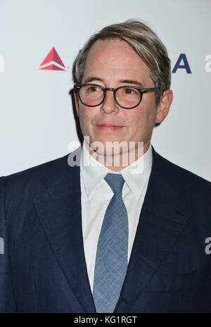 Los Angeles, Californie, USA. 09Th nov, 2017. Matthew Broderick 018 arrive pour la 6e conférence annuelle "el histoires authentiques, la vraie vie" au profit de l'événement (mptf motion picture & television fund) au studio de lait à Los Angeles, Californie, le 2 novembre 2017. crédit : tsuni / usa/Alamy live news Banque D'Images