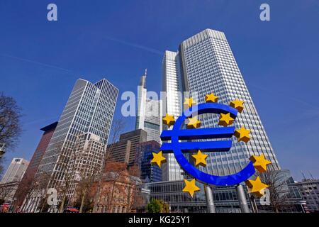 Willy-Brandt Platz et quartier financier, Francfort-sur-le-main, Hesse, Allemagne, Europe Banque D'Images