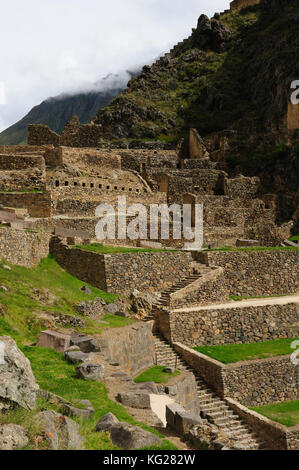 Pérou, pisac pisac () - les ruines inca dans la vallée sacrée dans les Andes péruviennes Banque D'Images