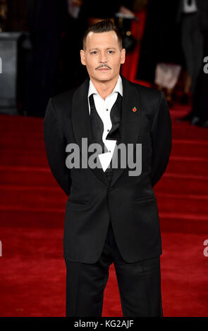 Johnny Depp assisté à la première mondiale du meurtre sur l'Orient Express au Royal Albert Hall, Londres. Banque D'Images