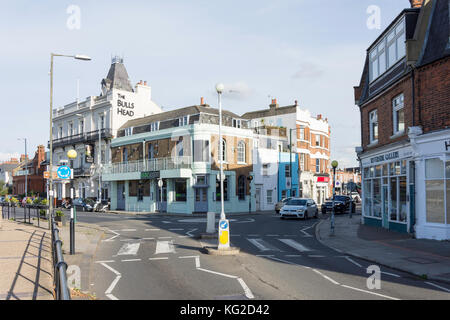 Coin de la terrasse et Barnes Barnes, High Street, London Borough of Richmond upon Thames, Grand Londres, Angleterre, Royaume-Uni Banque D'Images