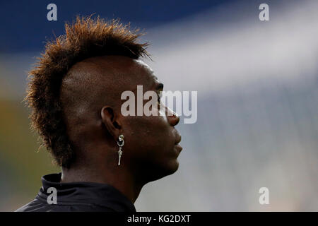 Rome, Italie. 09Th nov, 2017. Mario Balotelli de nice avant leur l'UEFA Europa League groupe k match de football contre la Lazio au Stade olympique de Rome. crédit : giampiero sposito/pacific press/Alamy live news Banque D'Images