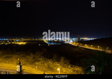 Haifa nocturne, Israël Banque D'Images