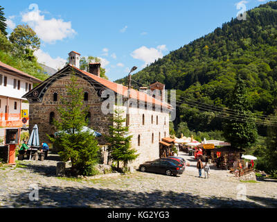 L'atmosphère à l'extérieur du monastère de Rila, Bulgarie Banque D'Images