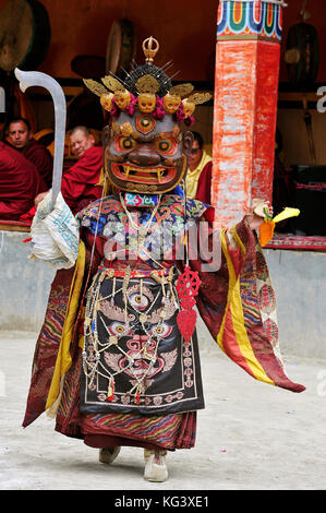 Le moine bouddhiste, Cham Danse Danse Tsam également - au cours du festival. Lamayuru gompa - Ladakh, Jammu-et-Cachemire - Inde Banque D'Images