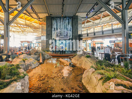 À l'intérieur de l'aérogare de l'aéroport international de Vancouver (YVR) au Canada Banque D'Images
