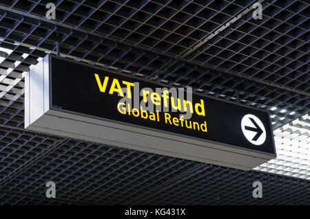 Inscrivez-vous à la TVA bureau Remboursement de taxe à l'aéroport de Schiphol Banque D'Images