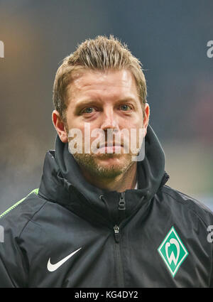 Francfort, Allemagne. 3 novembre, 2017 florian. kohfeldt, entraîneur bremen Eintracht Francfort - Werder Brême 2-1 match ligue de football allemand à Francfort, Novembre 03, 2017, saison 2017-2018 © Peter schatz / alamy live news Banque D'Images