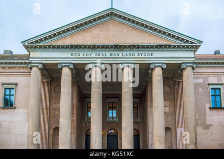 Tribunal de droit danois, un bâtiment historique situé sur Nytorv, Copenhague, Danemark, 2 novembre 2017 Banque D'Images