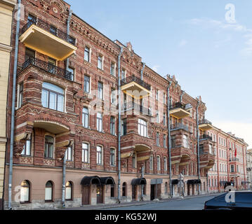 Immeuble ancien de m. a. makarov ( construit en 1881-1882) sur le canal griboyedov, Saint Petersburg, Russie Banque D'Images