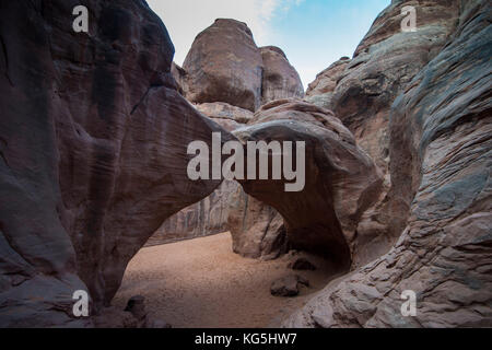 Sand Dune arch dans le Arches national park, Utah, USA Banque D'Images