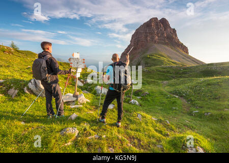 Palon montagne au lever du soleil, l'Europe, Italie, Trentin-Haut-Adige, la vallée de non, nana vallay, Trento, municipalité de district cles Banque D'Images