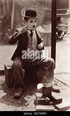 Charlie Chaplin (1889-1913), bande dessinée muette, dans le film classique 'The Circus', sorti en janvier 1928.(Photo c1926) Banque D'Images