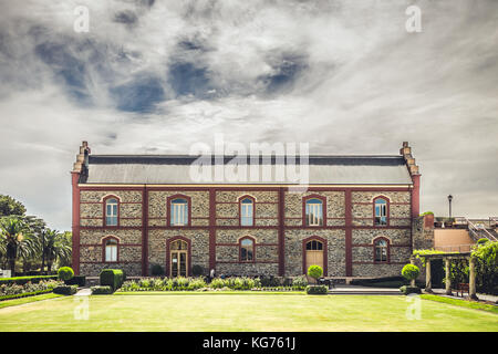 Barossa Valley, AUSTRALIE - janvier 16, 2016 : chateau tanunda vintage winery sur une journée lumineuse. Il a été créé en 1890 et inscrit au registre Banque D'Images