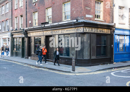 Jeanette Winterson's Verde & Co Ltd en devanture de Brushfield Street, Spitalfields, Londres, E1, au Royaume-Uni. Banque D'Images