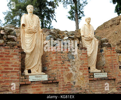 Statues de l'empereur Tibère et Nero Claudius Drusus, Aula Sacra, Merida, Estrémadure, Espagne Banque D'Images