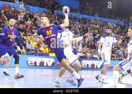 Yanis Lenne, 4 octobre 2017, Palau Blaugrana, Barcelone, Espagne; phase du groupe de la Ligue des champions de l'EHF Mens, handball. FC Barcelona Lassa / CRO HC Prvo Plinarski Drustvo Banque D'Images