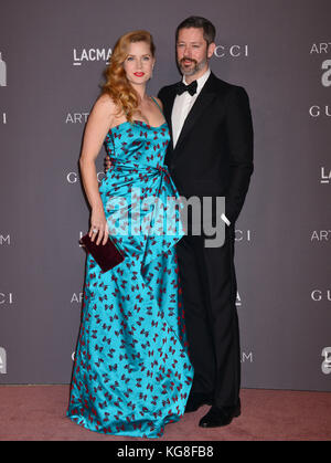 Los Angeles, Californie, USA. 4 novembre, 2017. Amy Adams et mari darren le gallo 118 assiste au lacma art  + film 2017 gala mark bradford et George Lucas présenté par Gucci au lacma le 4 novembre 2017 à Los Angeles, CA : crédit tsuni / usa/Alamy live news Banque D'Images