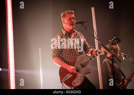 Milan, Bologne 4 novembre 2017 Queens of the Stone age en concert à unipol arena © roberto finizio / alamy live news Banque D'Images