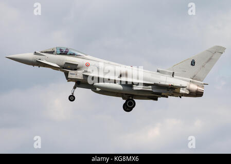 Un avion de combat Eurofighter Typhoon de la 4° Stormo escadron de l'Armée de l'air italienne. Banque D'Images