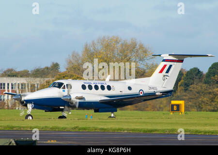 RAF super Kingair ZK455 à RAF Cranwell Banque D'Images