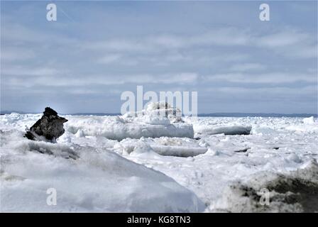 Pack de glace dans la baie, Conception Bay South, à Terre-Neuve-Labrador Banque D'Images