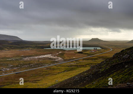 Donnant sur le champ géothermique en Islande Banque D'Images