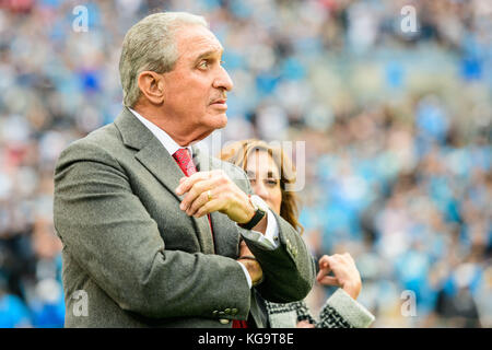 Charlotte, Caroline du Nord, USA. 5Th Nov, 2017. Atlanta Falcons Arthur propriétaire vide pendant la NFL football match entre les Falcons d'Atlanta et le Carolina Panthers le dimanche 5 novembre 2017 à Charlotte, NC. Credit : Cal Sport Media/Alamy Live News Banque D'Images