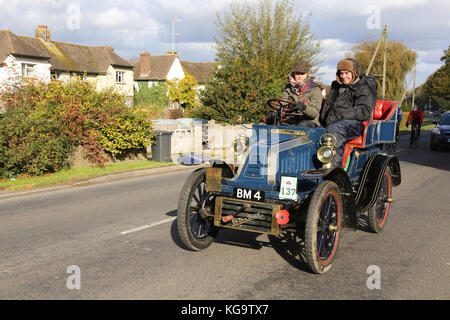 Londres, Royaume-Uni. 5Th Nov, 2017. vintage car en concurrence dans le Londres à Brighton Vintage Car Rally 2017. Crédit : Richard avis/Alamy Live News Banque D'Images